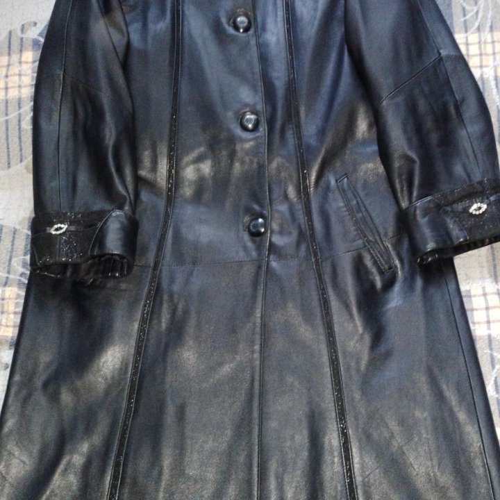 Пальто кожаное