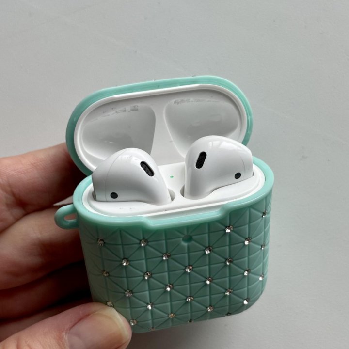 Чехлы на Airpods 1, 2