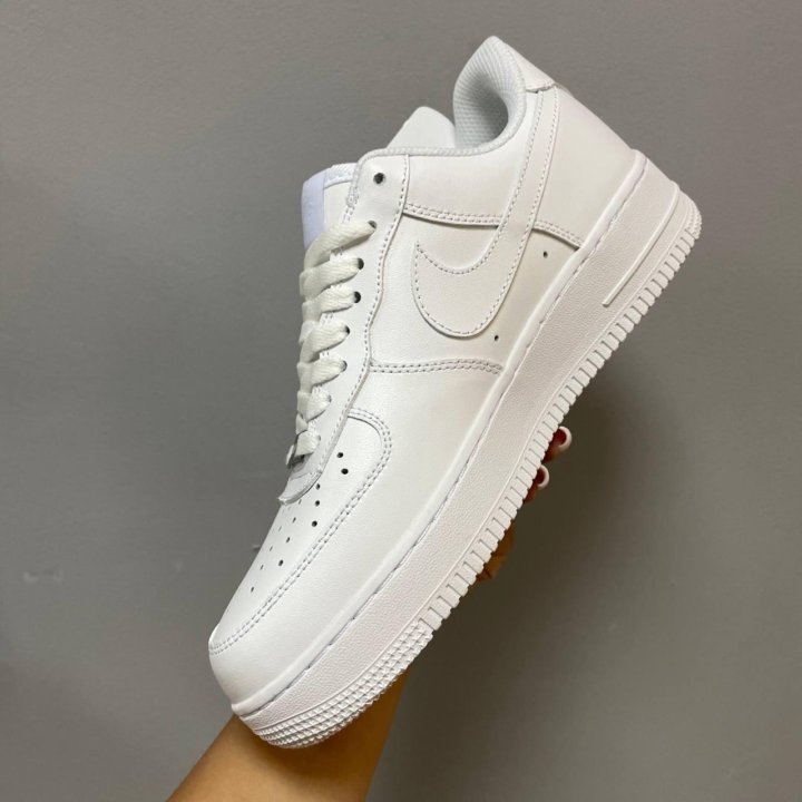 Кроссовки Nike Air Force