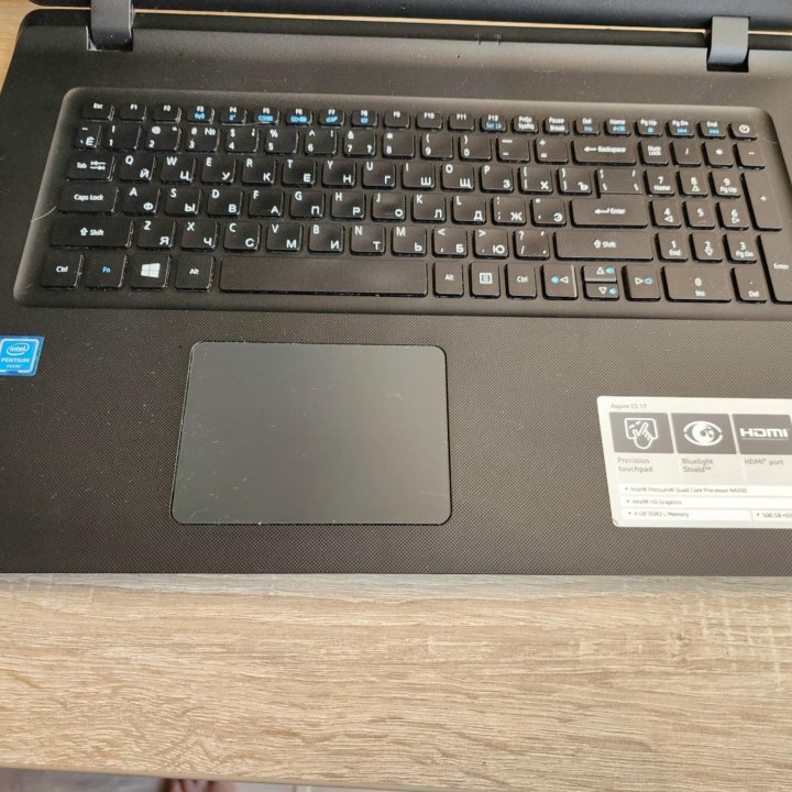 Acer ES17, 4х ядерный, 256SSD, 8gb, 17