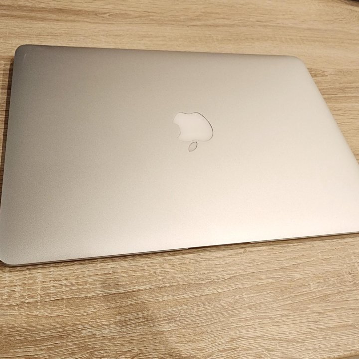 MacBook Air 13 2013 A1466, core i5, 250SSD