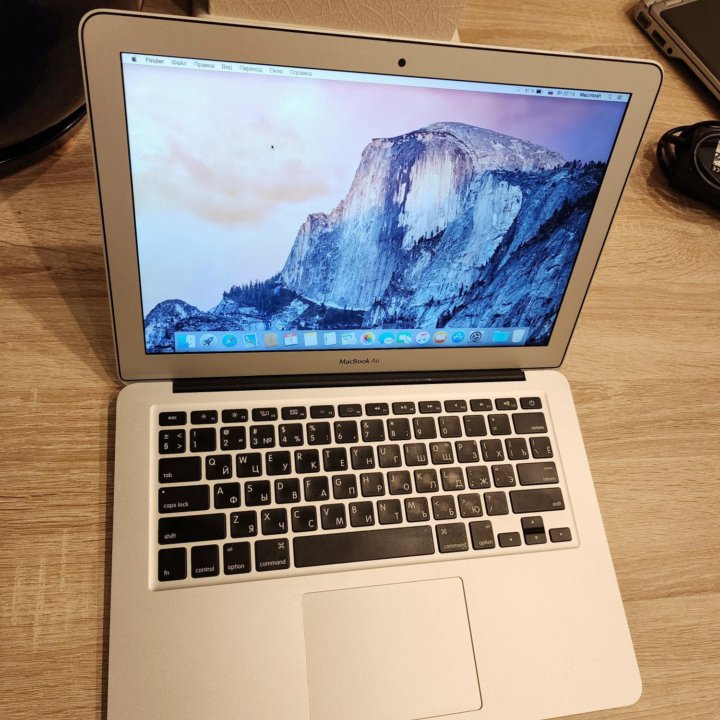 MacBook Air 13 2013 A1466, core i5, 250SSD