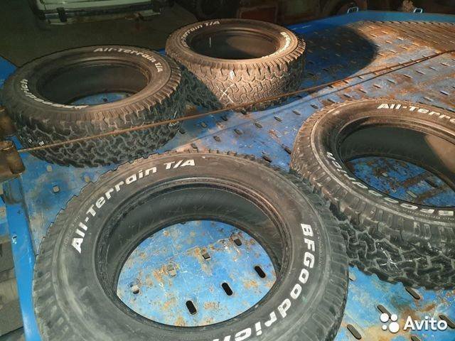 Шины внедорожные б-у BFGoodrich 265-65R18 4-2-1шт