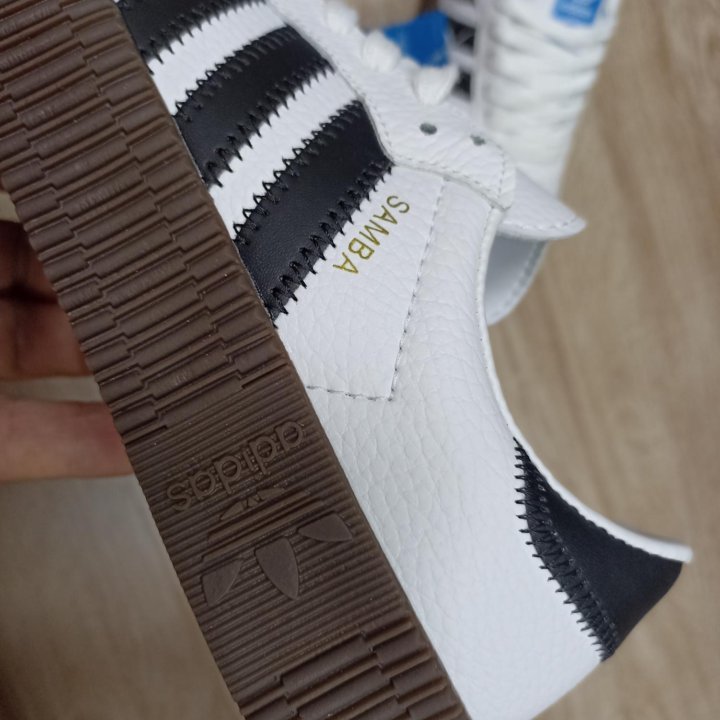 Кроссовки adidas samba