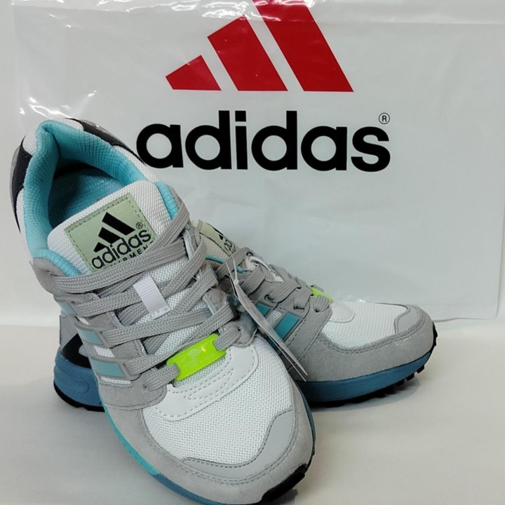 Новые женские кроссовки Adidas TORSION.