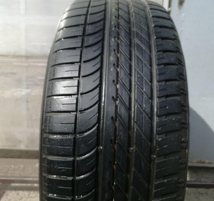 Goodyear 275 45 21