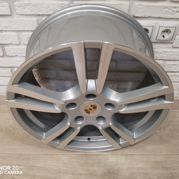 Диски R19 на Porsche 3 штуки