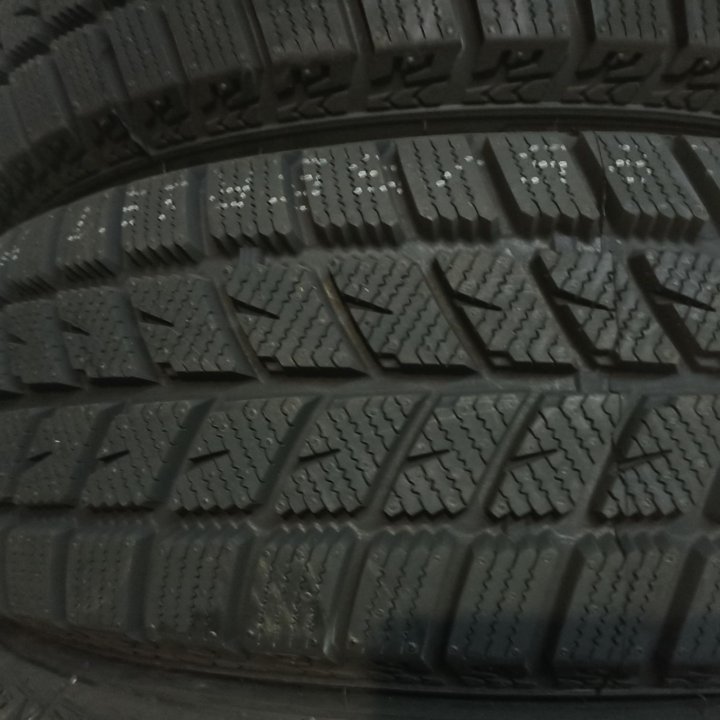 Зимняя резина 205/55 R-16 