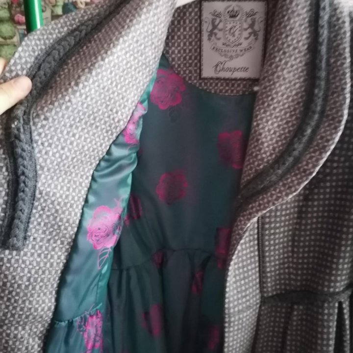 Пальто на девочку демисезон