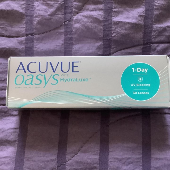 Acuvue Oasys with HydraLuxe 1-Day