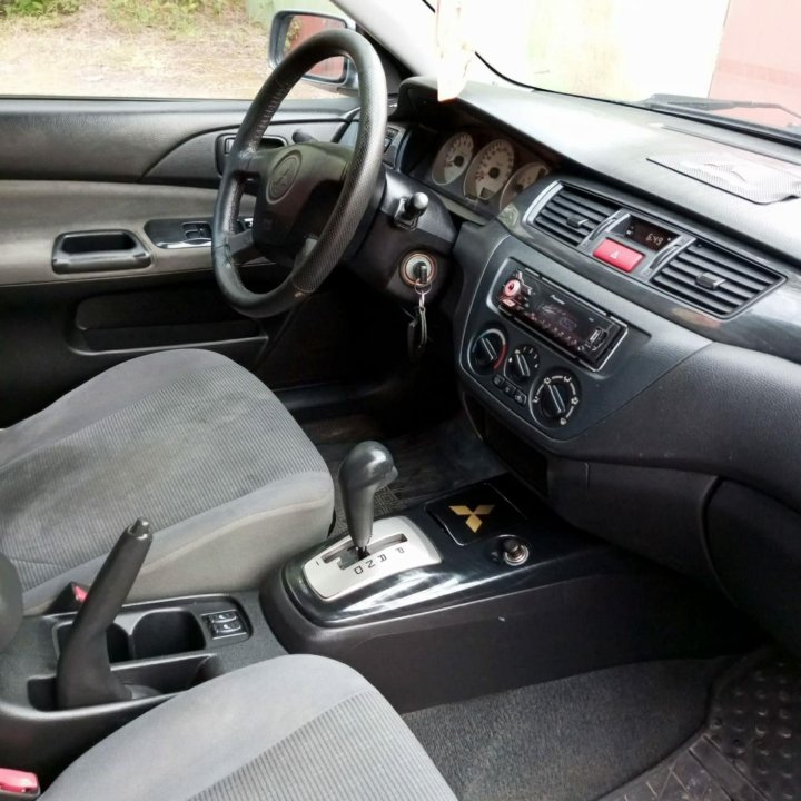 Mitsubishi Lancer, 2004