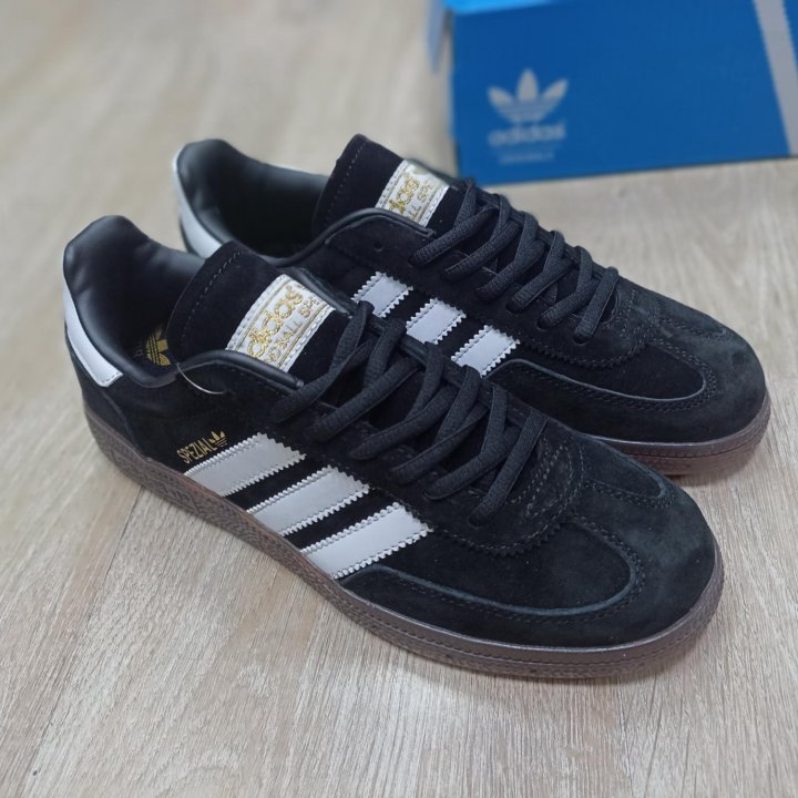 Кроссовки adidas Spezial