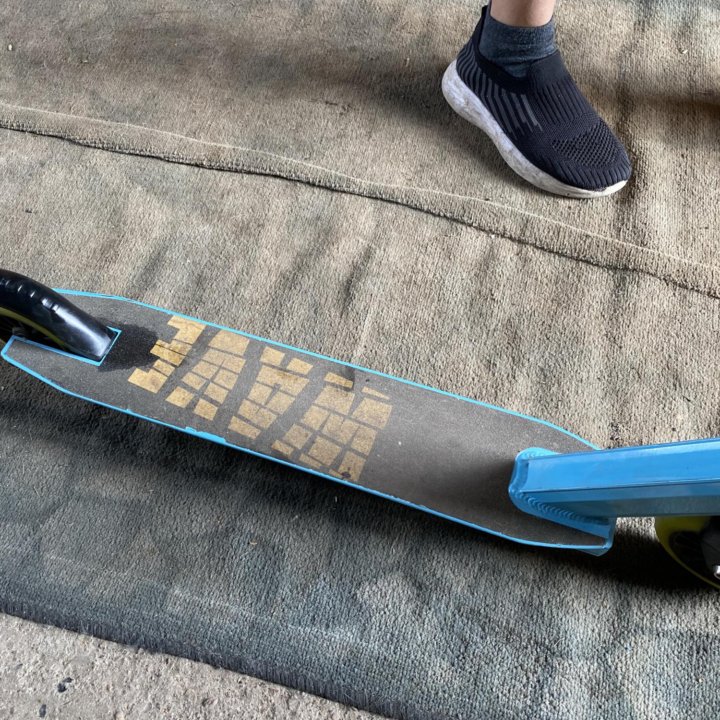 Самокат трюковой