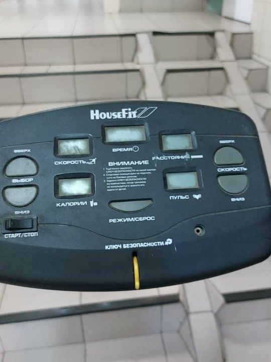 Беговая дорожка housefit DH-84671P