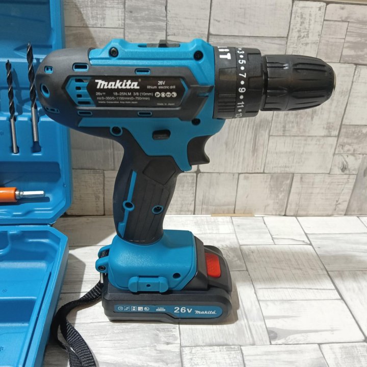 Шуруповерт 26 v с набором makita