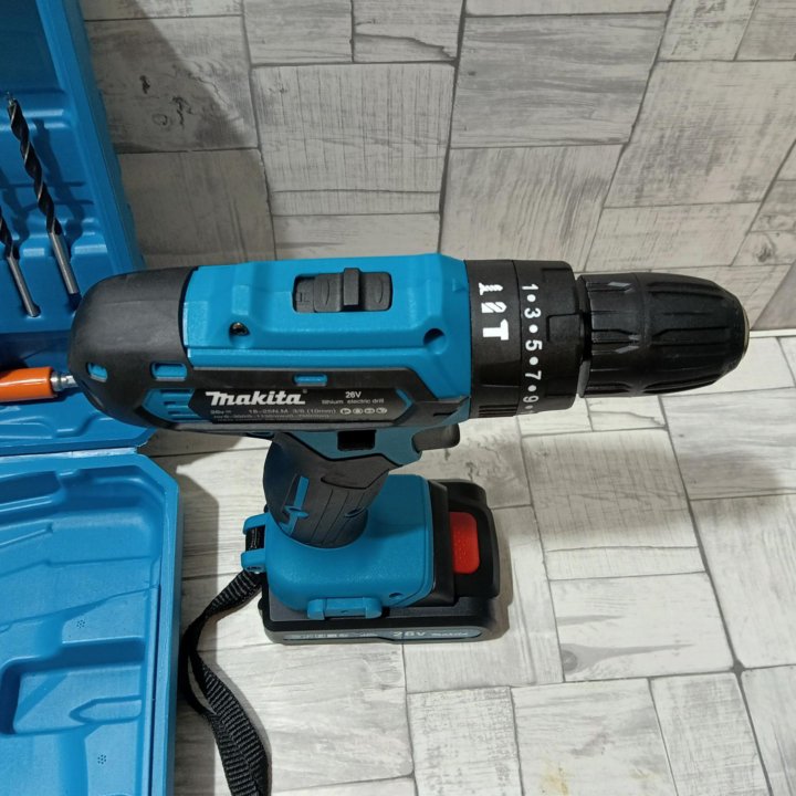 Шуруповерт 26 v с набором makita