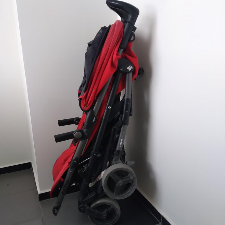 Прогулочная коляска peg perego si