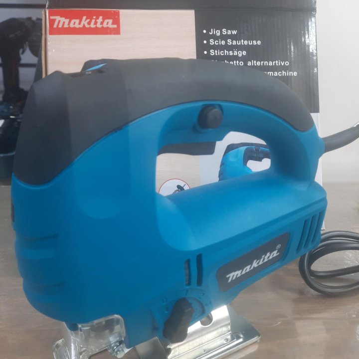 Электролобзик Makita 650w