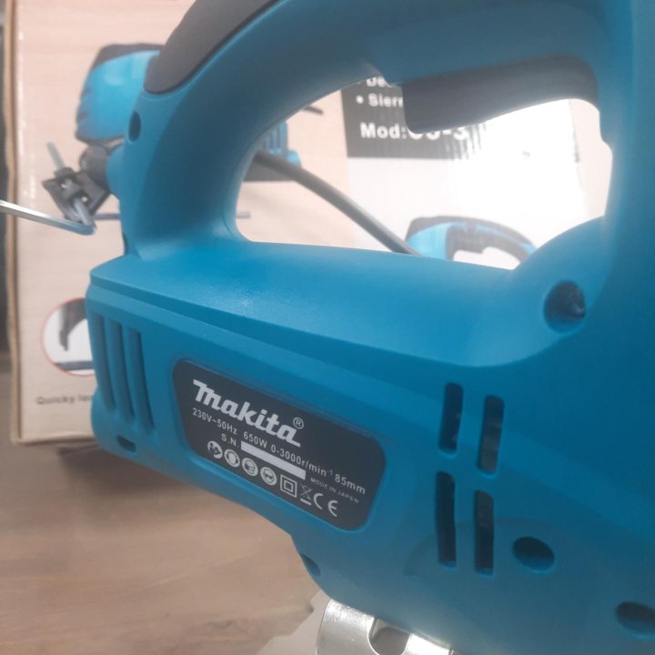 Электролобзик Makita 650w