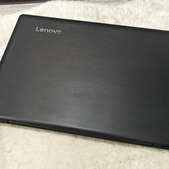 Lenovo / Celeron N3060 / 2GB / SSD 120GB