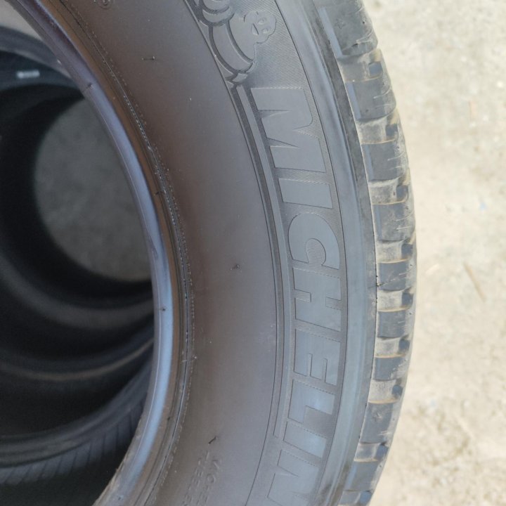 Продам резину Michelin