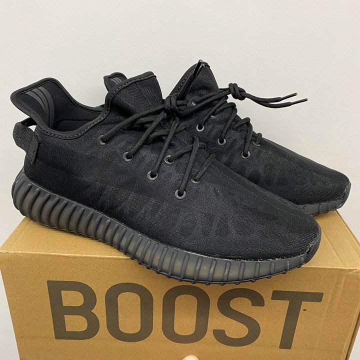 Кроссовки adidas Yeezy boost 350