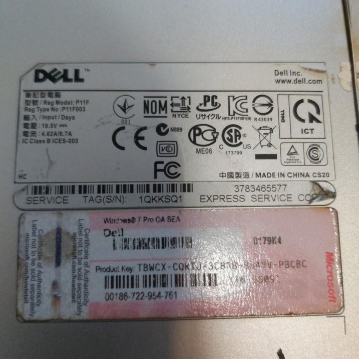 Ноутбук DELL P11F