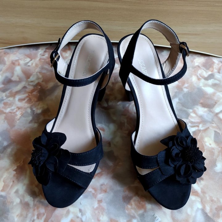 Босоножки. Туфли