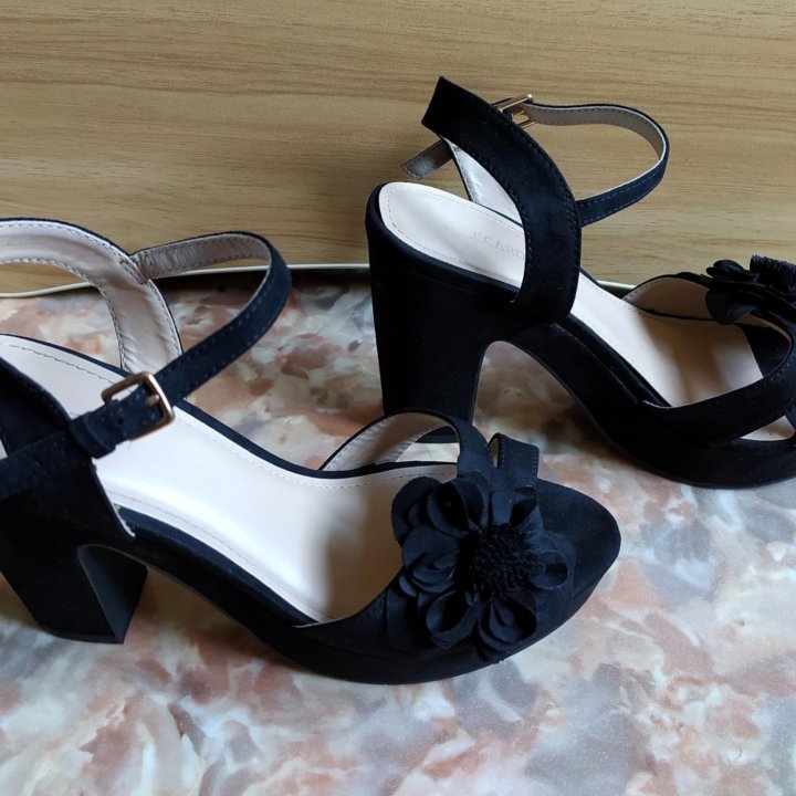 Босоножки. Туфли