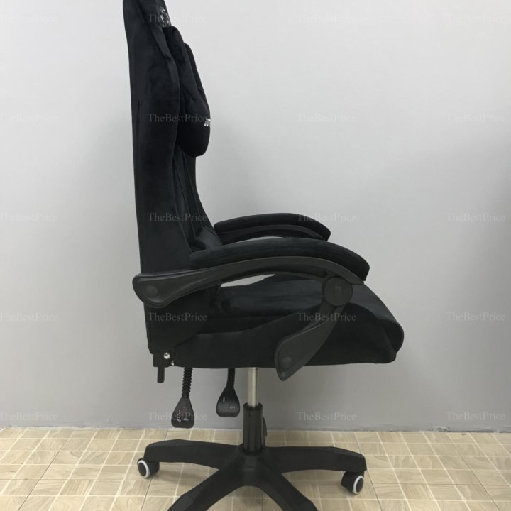 Игровое компьютерное кресло / Чёрный цвет ткань