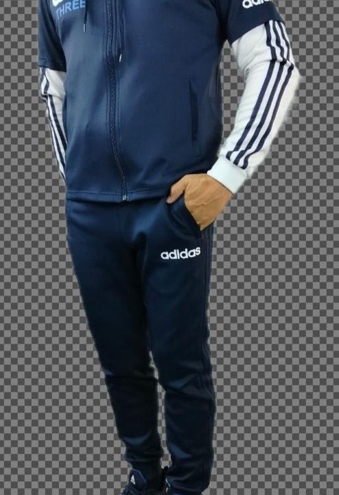 Спортивный новый костюм Adidas.