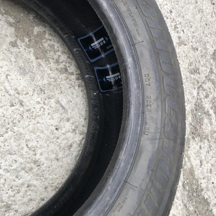 215/60 R17 шина летняя Бриджстоун 1шт