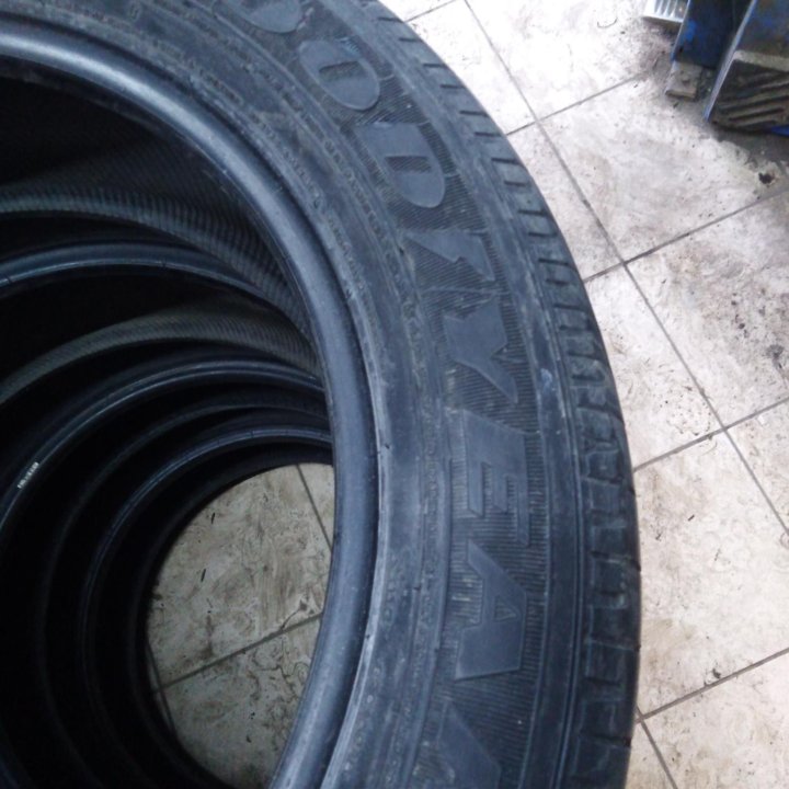 225 /55 R18