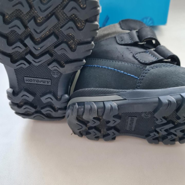 Зимние ботинки