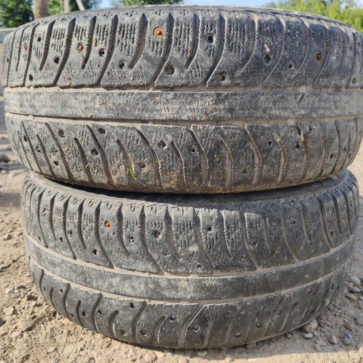 Bridgestone Ice Cruiser 7000, 205/55/16 пара