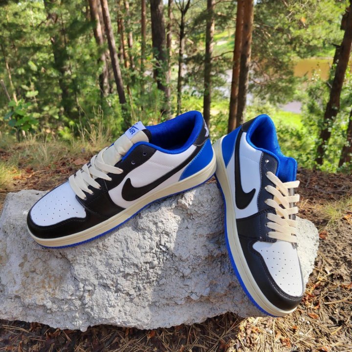 Кроссовки Nike Air Jordan Low