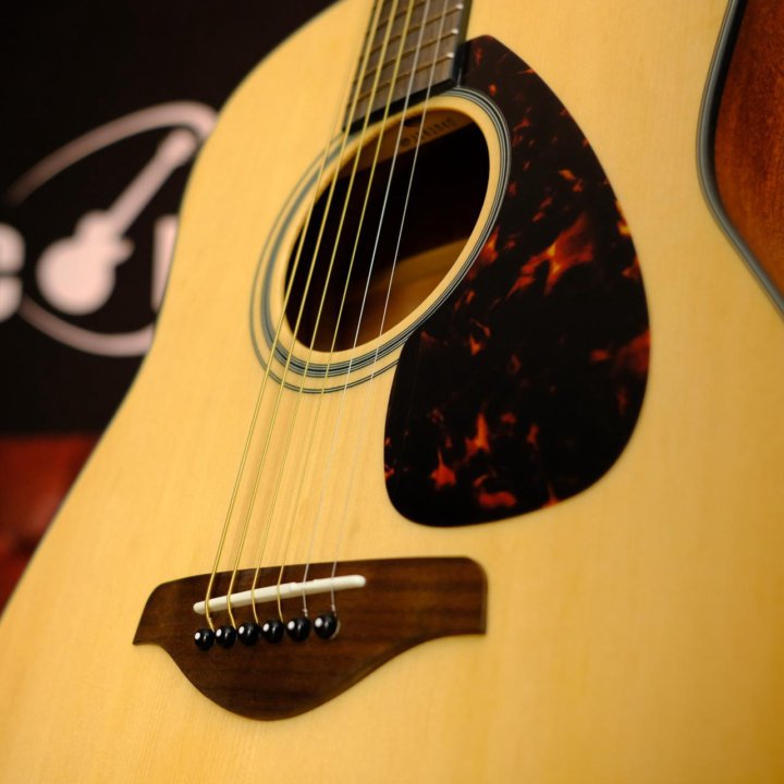 Акустическая гитара Yamaha (Комплект)