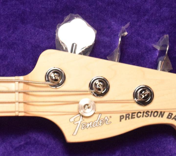 Бас-гитара Fender Precision USA (Комплект)