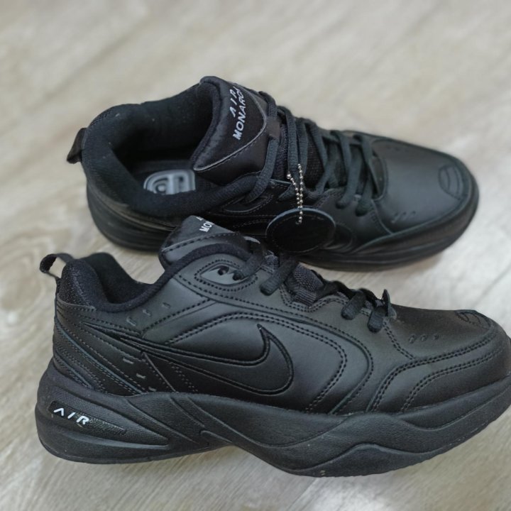 Кроссовки Nike Air Monarch