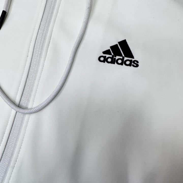 Спортивный костюм Adidas