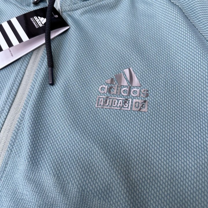 Спортивный костюм Adidas