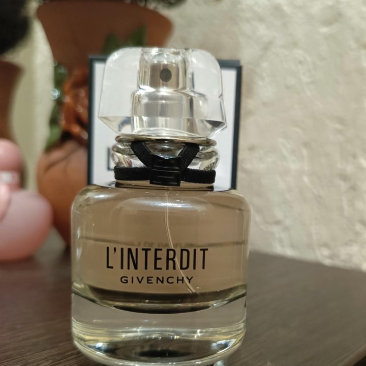 Givenchy «L'Interdit Eau de Parfum» Новый