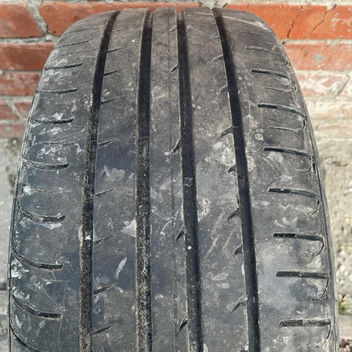 Одна шина 215/40/18 Hankook