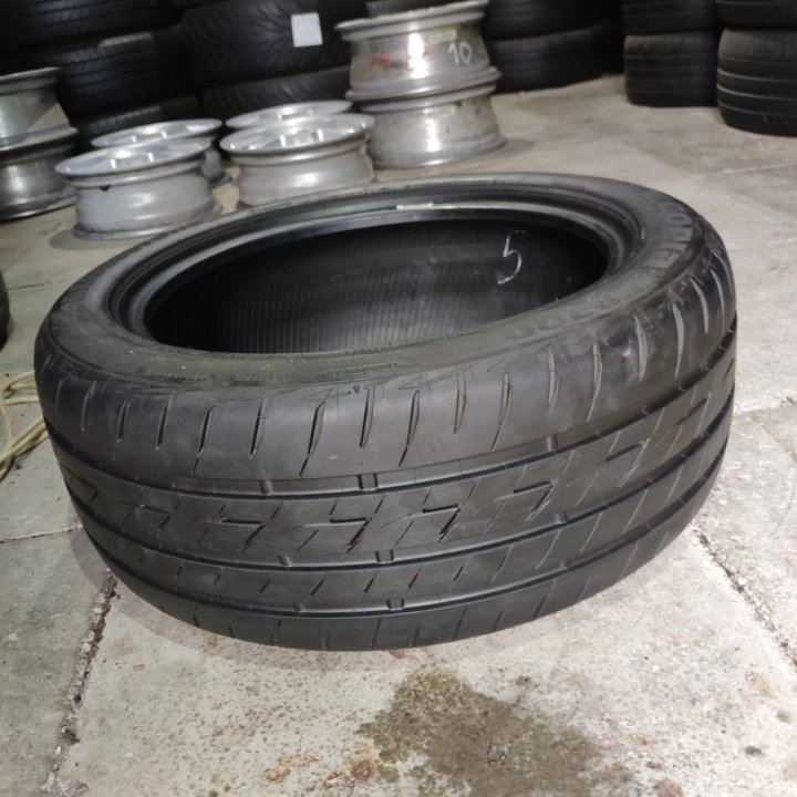 Bridgestone 215/50/17 лето 1шт