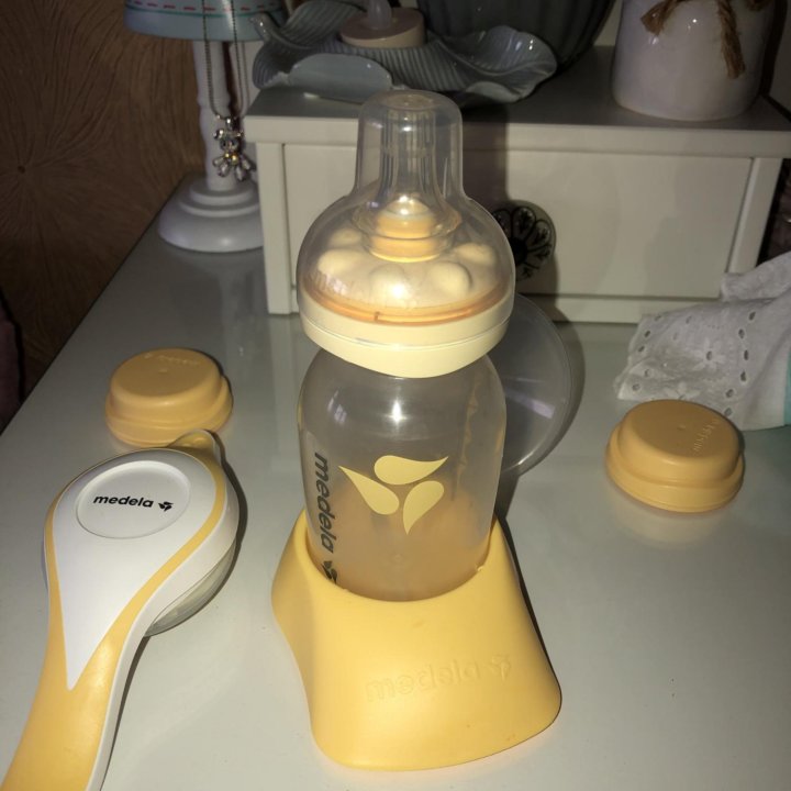 Молокоотсос medela