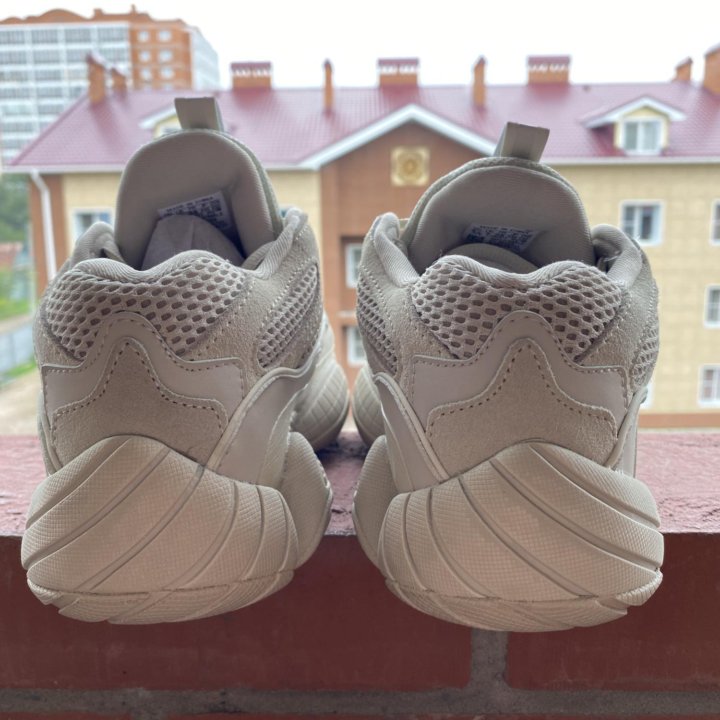 Кроссовки adidas Yeezy 500