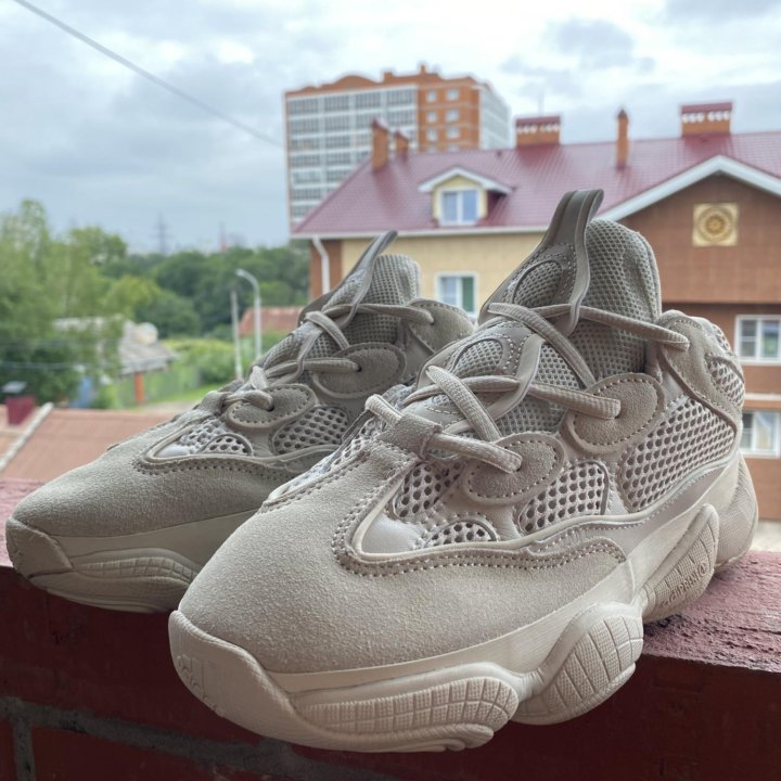 Кроссовки adidas Yeezy 500