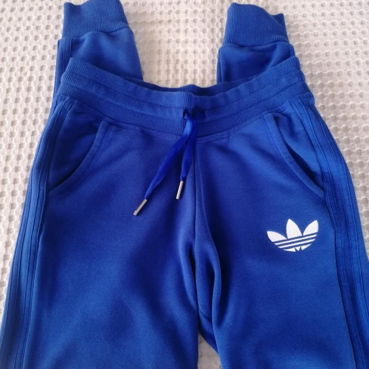 Спортивный костюм Adidas