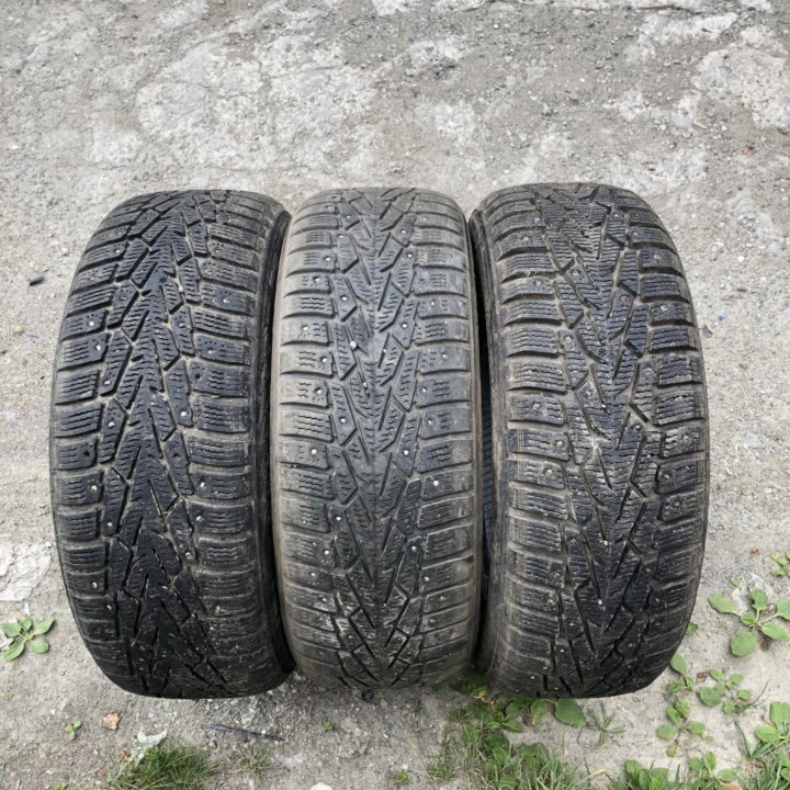 195/55 R16 Ранфлет шины зимние Нокиан 3шт