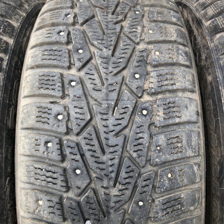 195/55 R16 Ранфлет шины зимние Нокиан 3шт